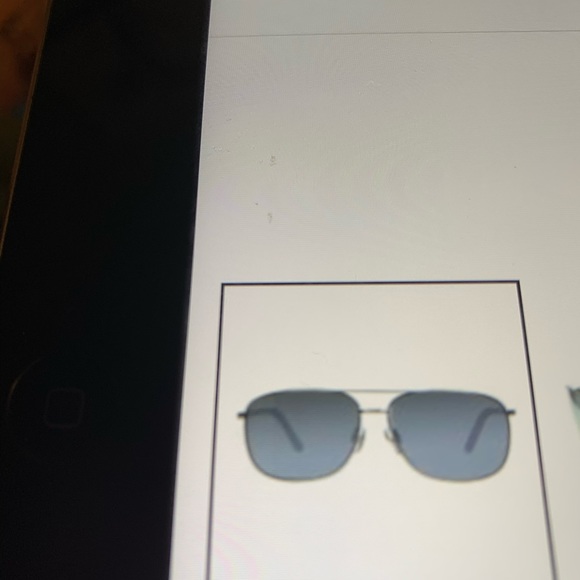 Foster Grant sunglasses 🕶 - Picture 8 of 8